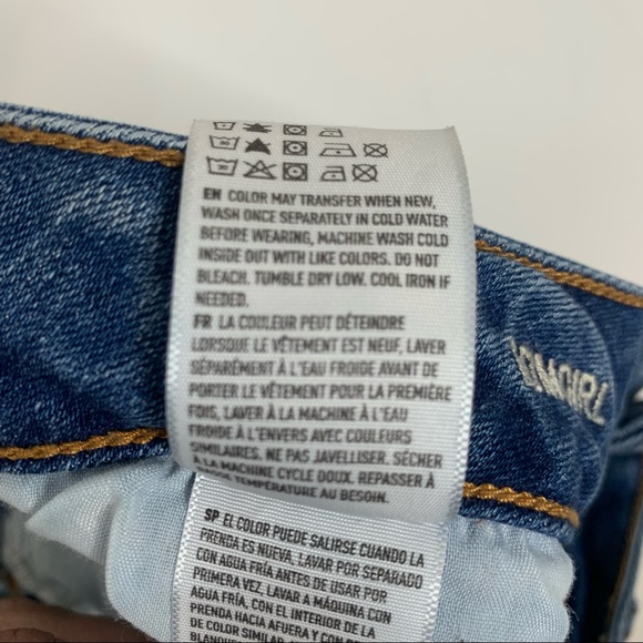 American Eagle Outfitters Destroyed Straight Leg Mid-Rise Jeans - Picture 11 of 15